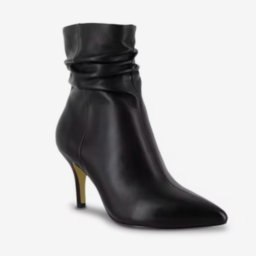 Bella Vita-Danielle Black Leather 2.75” Skinny Heel Bootie size 10M (never worn)